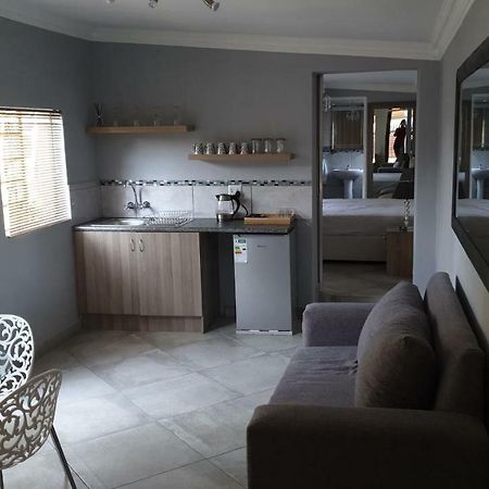 Elephant Bush Guest Cottage อัลเบอร์ตัน ภายนอก รูปภาพ